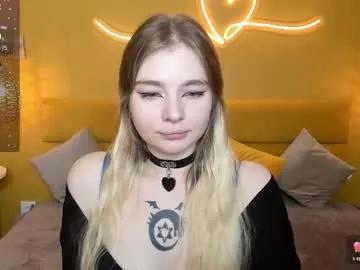 Girls free live sex cams: Check out the satisfaction of typing and cam2cam with our sensual livestreamers, who will teach you all about temptation and desires with their smoking hot physiques.