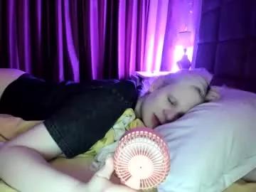 Samanthamiasnik1 webcams show profile image 
