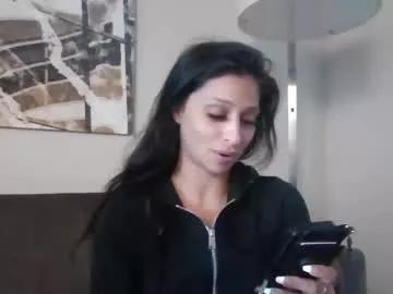 sarahlovexoxo from Chaturbate