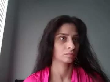 sarahlovexoxo from Chaturbate