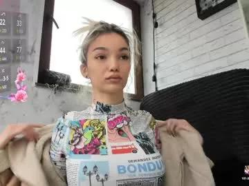 Girls free live sex cams: Check out the satisfaction of typing and cam2cam with our sensual livestreamers, who will teach you all about temptation and desires with their smoking hot physiques.