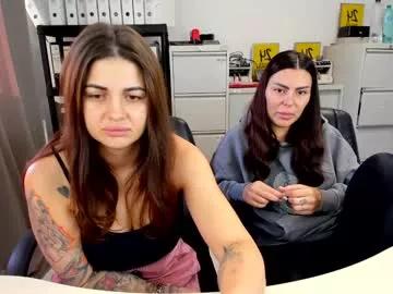 Girls free live sex cams: Check out the satisfaction of typing and cam2cam with our sensual livestreamers, who will teach you all about temptation and desires with their smoking hot physiques.