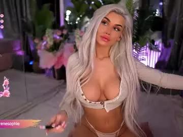 Spur your dreams, talk and cam2cam with smoking hot bigclit and assplay freechat cam hosts. Our picks of naughty trimmed-white, strapon & cheapest-privates-white live cams will incite your thirst. Discover their live productions here for free!