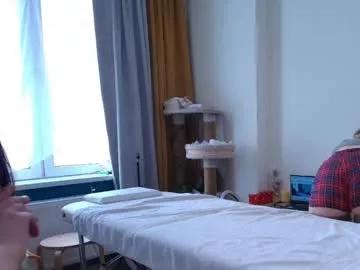 Girls free live sex cams: Check out the satisfaction of typing and cam2cam with our sensual livestreamers, who will teach you all about temptation and desires with their smoking hot physiques.