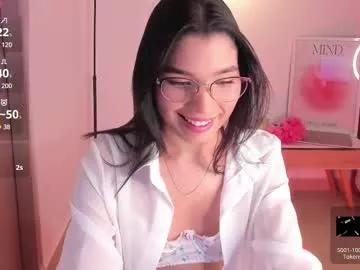 Spur your dreams, talk and cam2cam with smoking hot bigclit and assplay freechat cam hosts. Our picks of naughty trimmed-white, strapon & cheapest-privates-white live cams will incite your thirst. Discover their live productions here for free!