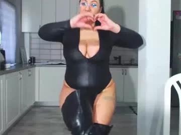 Girls free live sex cams: Check out the satisfaction of typing and cam2cam with our sensual livestreamers, who will teach you all about temptation and desires with their smoking hot physiques.