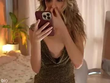 Get ready for a mind-blowing experience with our smalltits page. We've got the cutest smalltits web cam broadcasters and the nuttiest cumshows for you to enjoy. 