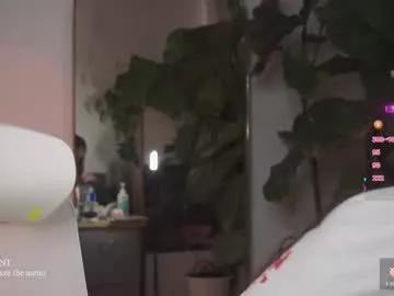 Girls free live sex cams: Check out the satisfaction of typing and cam2cam with our sensual livestreamers, who will teach you all about temptation and desires with their smoking hot physiques.