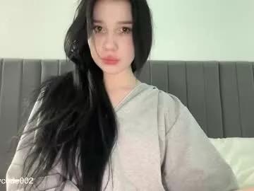 Spur your dreams, talk and cam2cam with smoking hot bigclit and assplay freechat cam hosts. Our picks of naughty trimmed-white, strapon & cheapest-privates-white live cams will incite your thirst. Discover their live productions here for free!