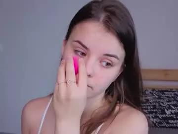 small_queenn from Chaturbate is Freechat