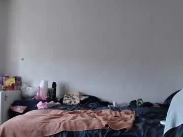 Girls free live sex cams: Check out the satisfaction of typing and cam2cam with our sensual livestreamers, who will teach you all about temptation and desires with their smoking hot physiques.