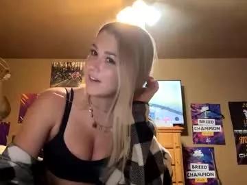 Girls free live sex cams: Check out the satisfaction of typing and cam2cam with our sensual livestreamers, who will teach you all about temptation and desires with their smoking hot physiques.