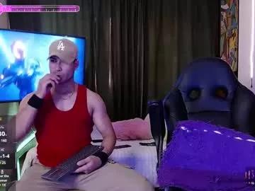 Girls free live sex cams: Check out the satisfaction of typing and cam2cam with our sensual livestreamers, who will teach you all about temptation and desires with their smoking hot physiques.