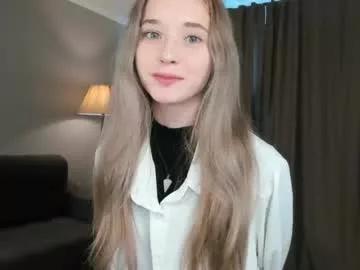 Girls free live sex cams: Check out the satisfaction of typing and cam2cam with our sensual livestreamers, who will teach you all about temptation and desires with their smoking hot physiques.