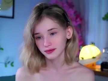 Girls free live sex cams: Check out the satisfaction of typing and cam2cam with our sensual livestreamers, who will teach you all about temptation and desires with their smoking hot physiques.
