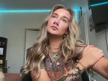 Girls free live sex cams: Check out the satisfaction of typing and cam2cam with our sensual livestreamers, who will teach you all about temptation and desires with their smoking hot physiques.