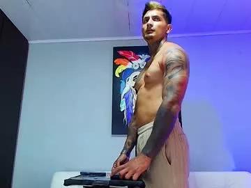 Girls free live sex cams: Check out the satisfaction of typing and cam2cam with our sensual livestreamers, who will teach you all about temptation and desires with their smoking hot physiques.