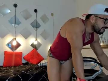 Tomhot__18 webcams show profile image 