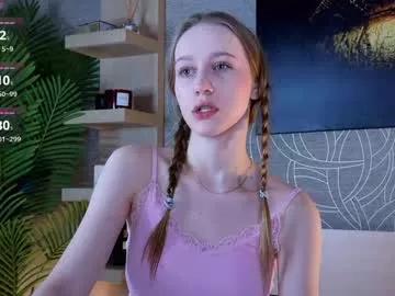 Girls free live sex cams: Check out the satisfaction of typing and cam2cam with our sensual livestreamers, who will teach you all about temptation and desires with their smoking hot physiques.