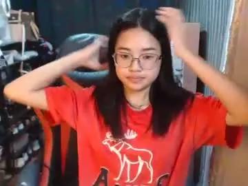 urlovelychinita from Chaturbate is Freechat