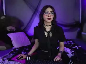 Girls free live sex cams: Check out the satisfaction of typing and cam2cam with our sensual livestreamers, who will teach you all about temptation and desires with their smoking hot physiques.