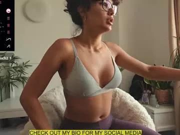 Girls free live sex cams: Check out the satisfaction of typing and cam2cam with our sensual livestreamers, who will teach you all about temptation and desires with their smoking hot physiques.