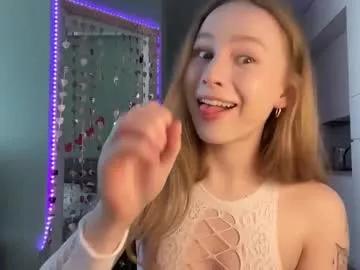 Girls free live sex cams: Check out the satisfaction of typing and cam2cam with our sensual livestreamers, who will teach you all about temptation and desires with their smoking hot physiques.
