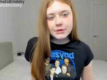 Girls free live sex cams: Check out the satisfaction of typing and cam2cam with our sensual livestreamers, who will teach you all about temptation and desires with their smoking hot physiques.