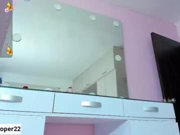 Girls free live sex cams: Check out the satisfaction of typing and cam2cam with our sensual livestreamers, who will teach you all about temptation and desires with their smoking hot physiques.