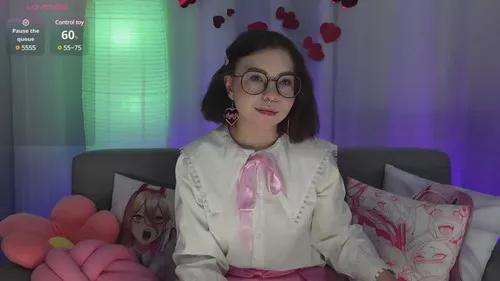 Girls free live sex cams: Check out the satisfaction of typing and cam2cam with our sensual livestreamers, who will teach you all about temptation and desires with their smoking hot physiques.