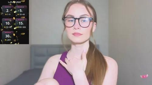 Photos of aminalux from Cherry is Freechat