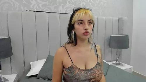 Photos of bellableu from Cherry is Freechat