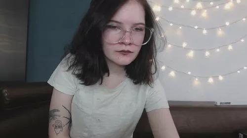 Girls free live sex cams: Check out the satisfaction of typing and cam2cam with our sensual livestreamers, who will teach you all about temptation and desires with their smoking hot physiques.