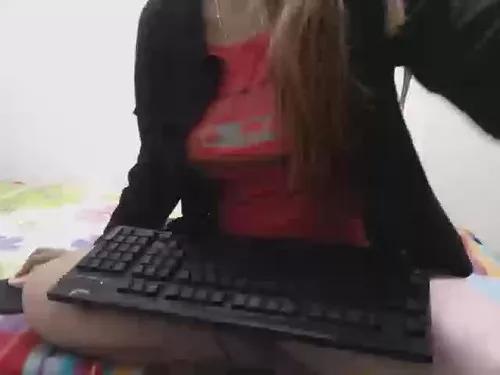 Girls free live sex cams: Check out the satisfaction of typing and cam2cam with our sensual livestreamers, who will teach you all about temptation and desires with their smoking hot physiques.