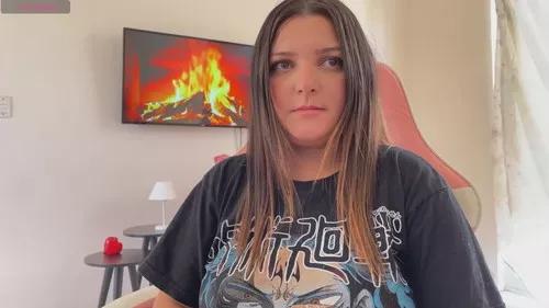 Girls free live sex cams: Check out the satisfaction of typing and cam2cam with our sensual livestreamers, who will teach you all about temptation and desires with their smoking hot physiques.