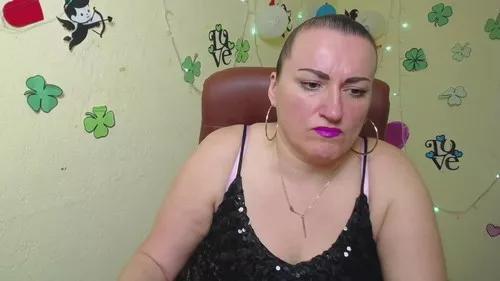 Girls free live sex cams: Check out the satisfaction of typing and cam2cam with our sensual livestreamers, who will teach you all about temptation and desires with their smoking hot physiques.