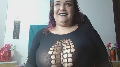 Girls free live sex cams: Check out the satisfaction of typing and cam2cam with our sensual livestreamers, who will teach you all about temptation and desires with their smoking hot physiques.