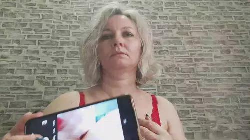 Photos of edithmanning from Cherry is Freechat