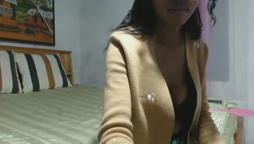 Photos of hloves from Cherry is Freechat
