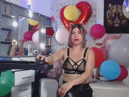 Photos of hotsexybunny from Cherry is Freechat