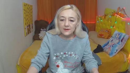Photos of karmenhh from Cherry is Freechat
