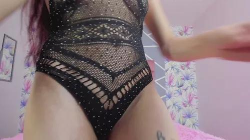 Girls free live sex cams: Check out the satisfaction of typing and cam2cam with our sensual livestreamers, who will teach you all about temptation and desires with their smoking hot physiques.