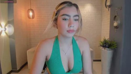 Girls free live sex cams: Check out the satisfaction of typing and cam2cam with our sensual livestreamers, who will teach you all about temptation and desires with their smoking hot physiques.