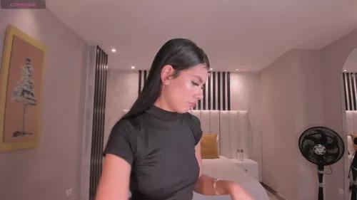 Photos of niasalvatore from Cherry is Freechat