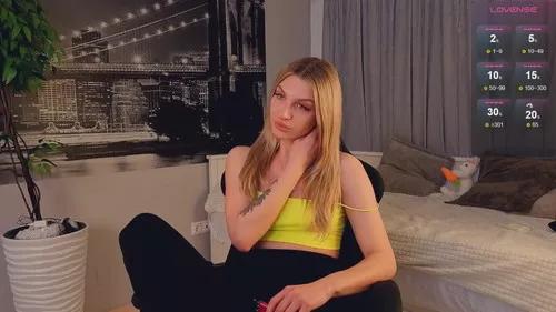 Spur your dreams, talk and cam2cam with smoking hot bigclit and assplay freechat cam hosts. Our picks of naughty trimmed-white, strapon & cheapest-privates-white live cams will incite your thirst. Discover their live productions here for free!