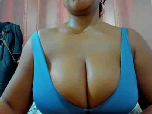 Photos of olivahot69 from Cherry is Freechat