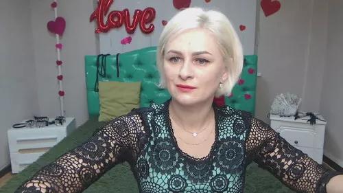 Girls free live sex cams: Check out the satisfaction of typing and cam2cam with our sensual livestreamers, who will teach you all about temptation and desires with their smoking hot physiques.