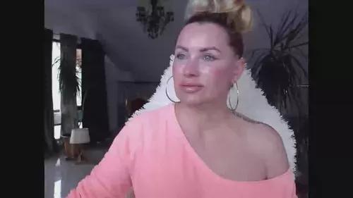 Girls free live sex cams: Check out the satisfaction of typing and cam2cam with our sensual livestreamers, who will teach you all about temptation and desires with their smoking hot physiques.