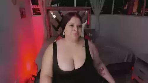 Girls free live sex cams: Check out the satisfaction of typing and cam2cam with our sensual livestreamers, who will teach you all about temptation and desires with their smoking hot physiques.