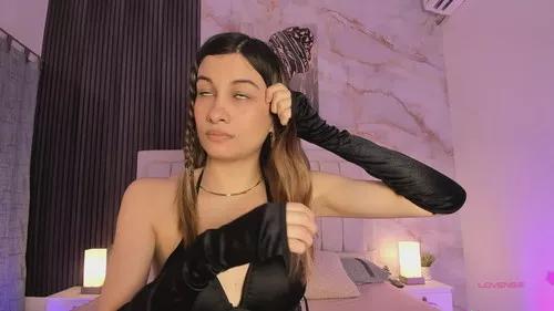 Photos of soydivine from Cherry is Freechat